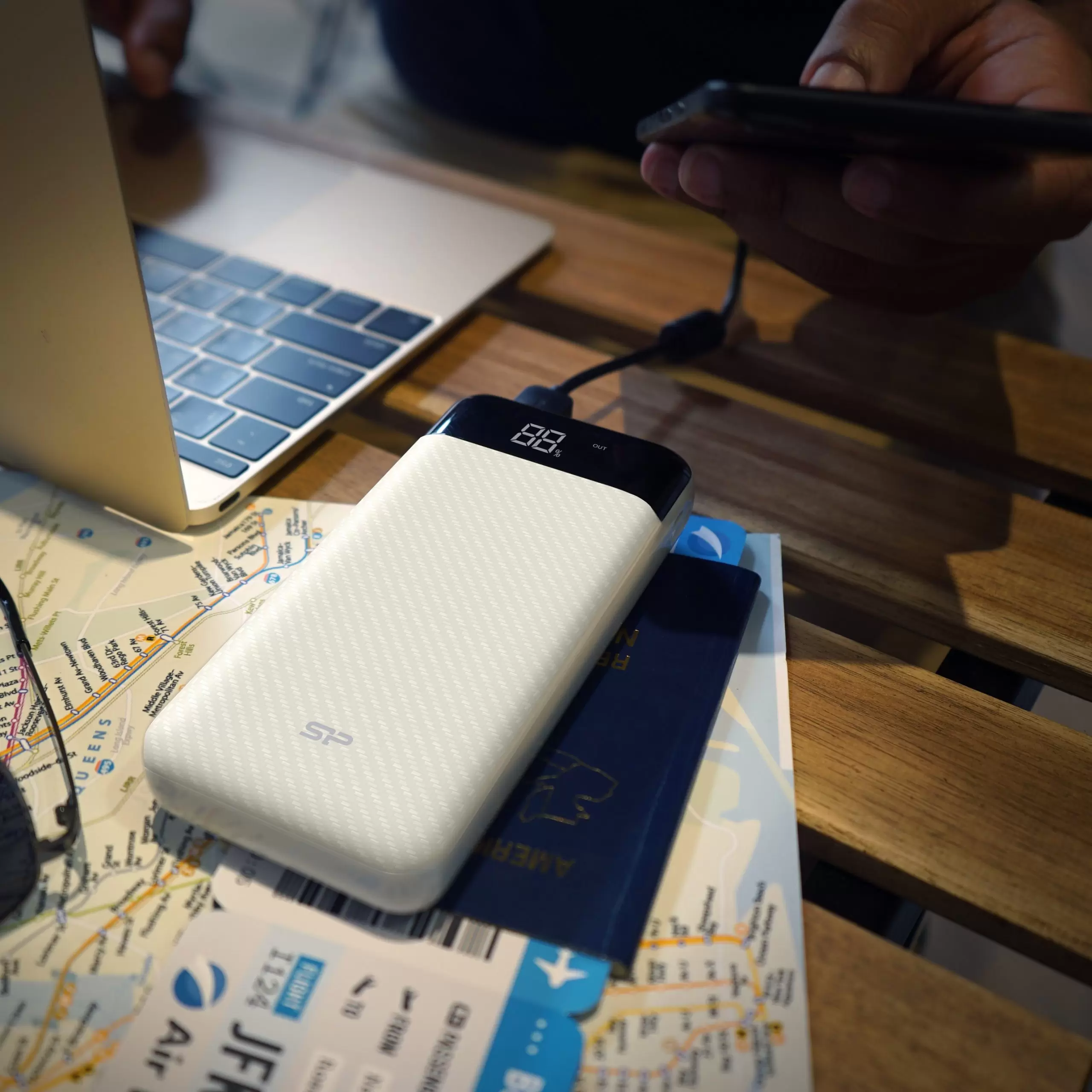 پاوربانک 20000mAh سیلیکون پاور مدل GS28 پاوربانک 20000mAh سیلیکون پاور مدل GS28