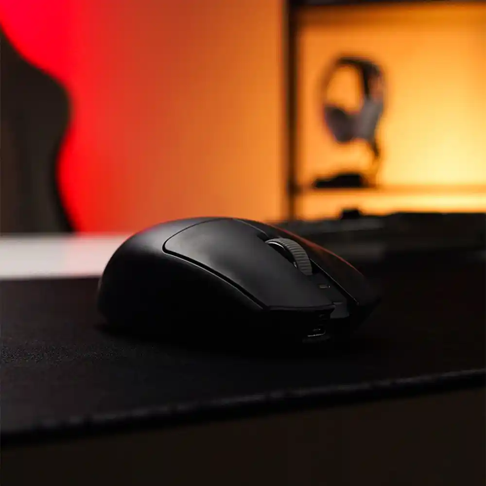 ماوس گیمینگ بیسیم فنتک مدل ARIA II PRO XD7V2P ماوس گیمینگ بیسیم فنتک مدل ARIA II PRO XD7V2P